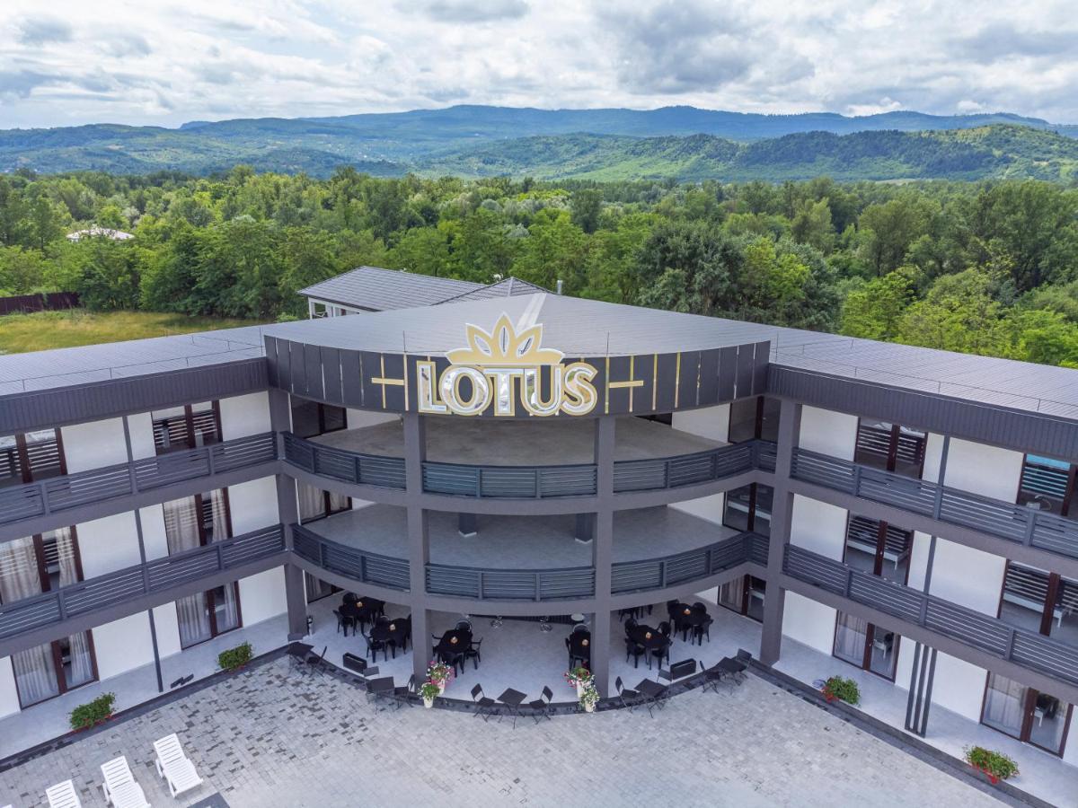 Lotus & Spa Solotvyno Exterior foto